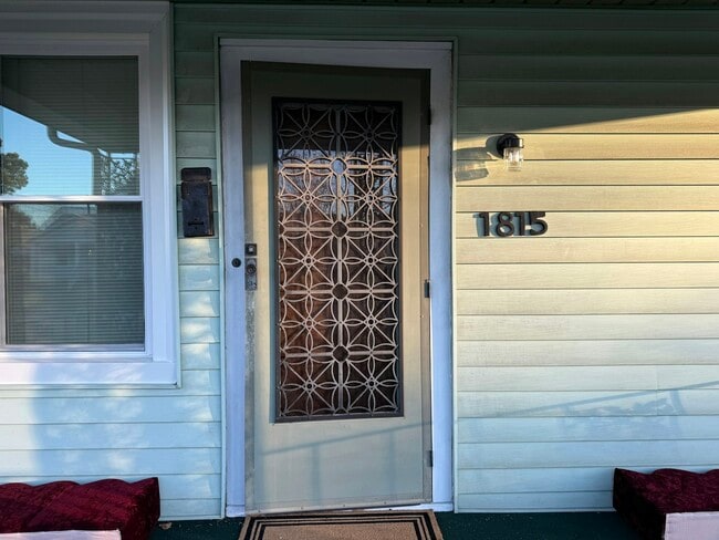 Building Photo - 1815 N 23rd St