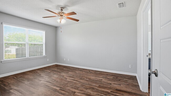 Building Photo - 3821 Kendall Brook Dr