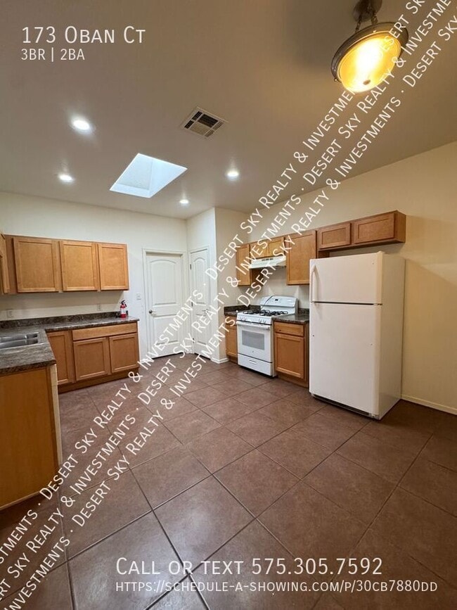 Building Photo - 173 Oban Ct