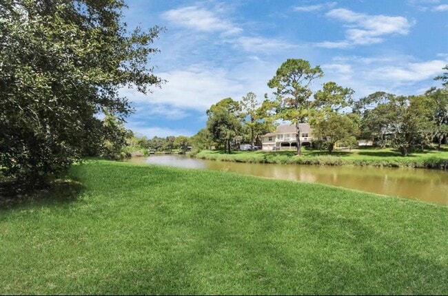 Primary Photo - 12305 Pine Oak Dr