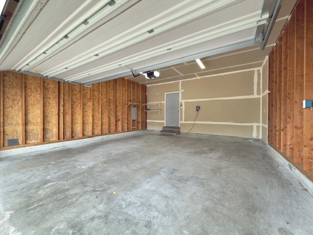 Building Photo - 15418 E 24th Ave