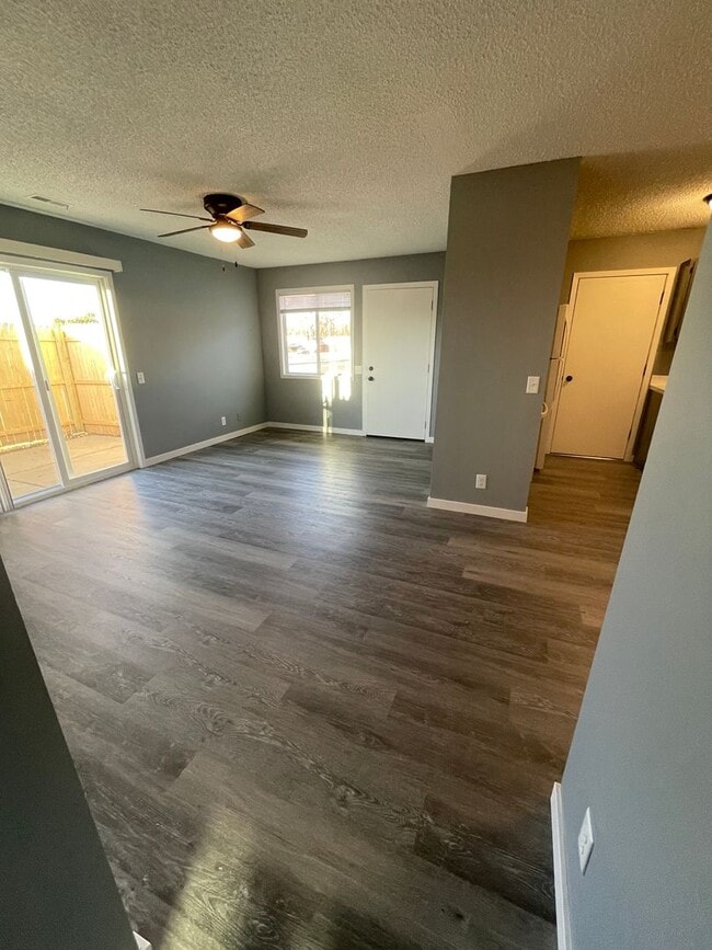 Building Photo - 3700 Paxton Dr