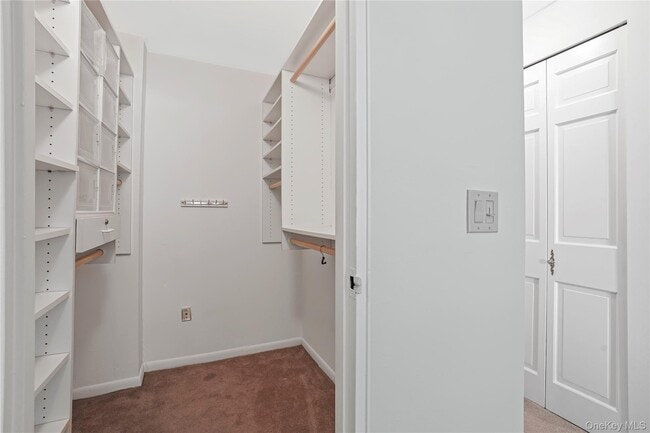 Building Photo - 200 High Point Dr