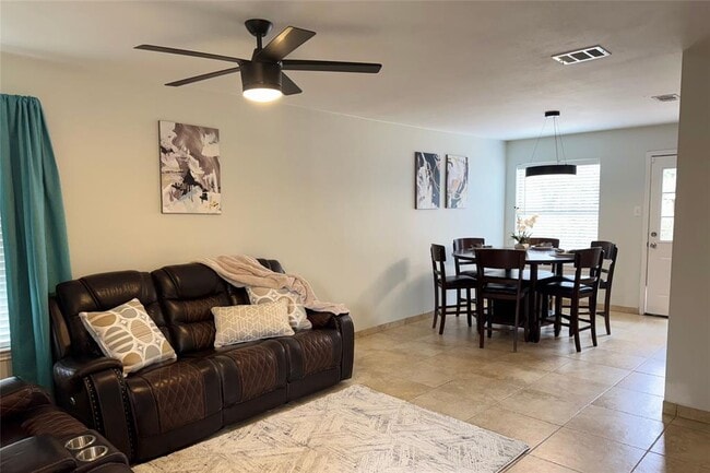 Building Photo - 6300 Crumley Ln