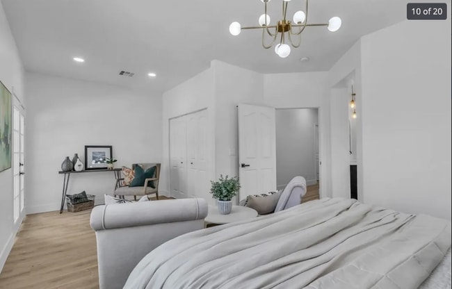 Building Photo - 4434 Verdiccio Ave