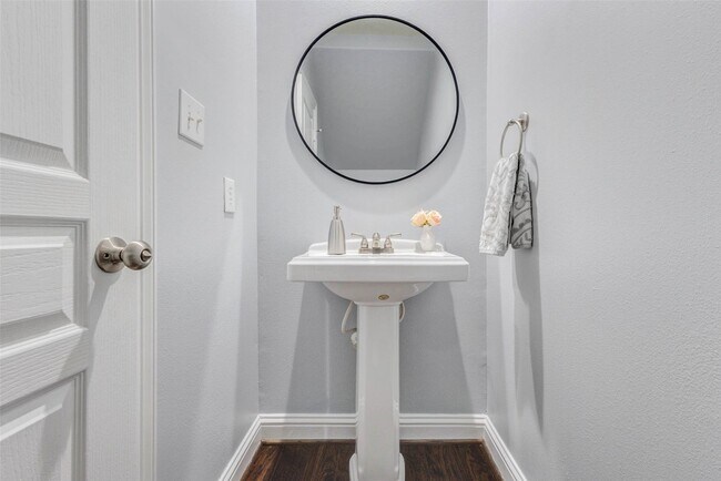 Building Photo - 28 Versante Ct