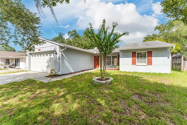 Building Photo - 5010 Larch Ln