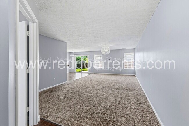 Building Photo - 7217 Burlat Ln