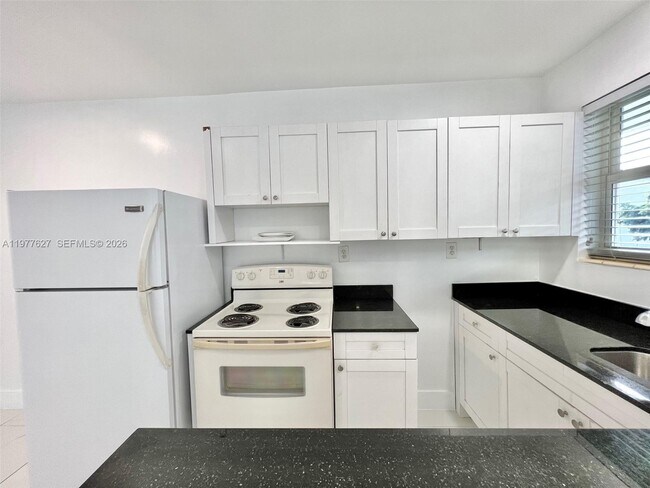 Building Photo - 62 NE 78th St