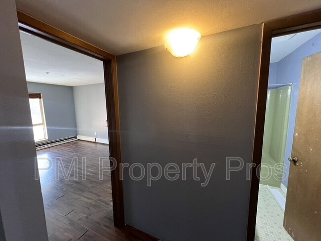 Building Photo - 4253 W Rivers Edge Cir