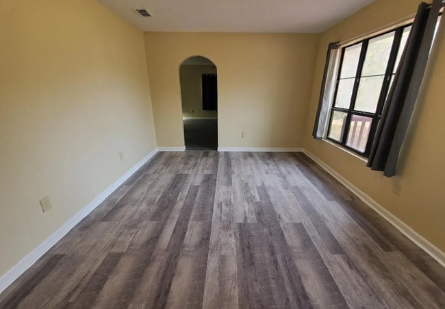 Building Photo - 6414 Tradewinds Dr