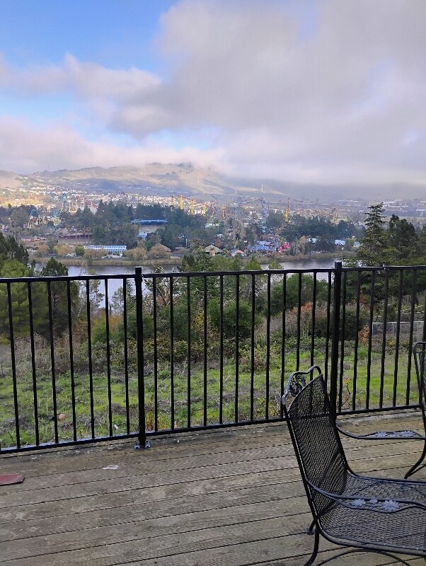 Building Photo - 106 Luann Ct