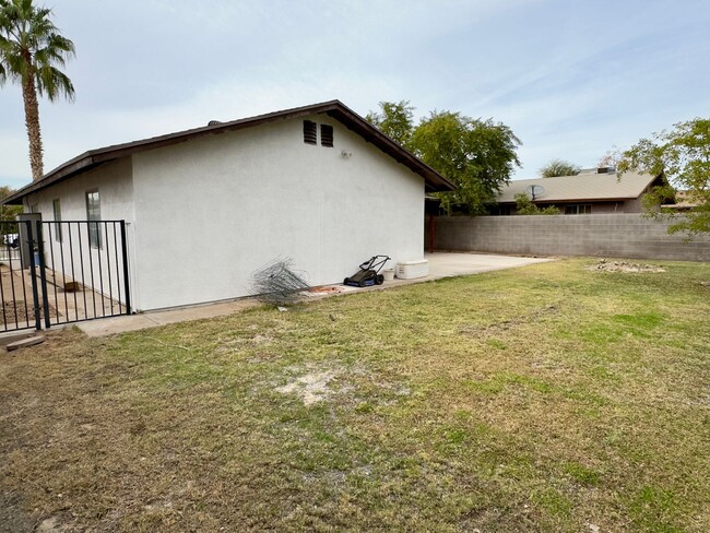 Building Photo - Charming 3-Bedroom, 2-Bath Home