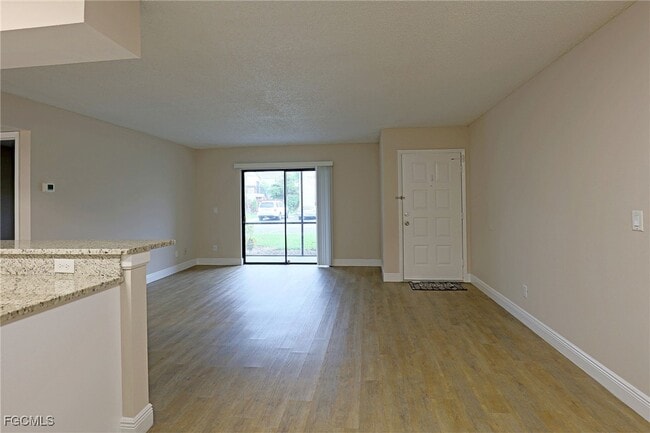 Building Photo - 5311 Summerlin Rd