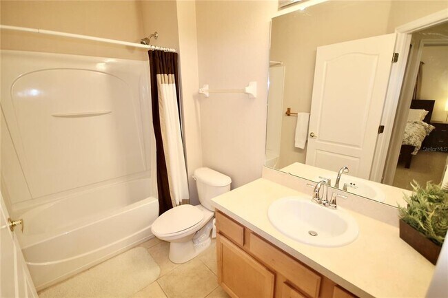 Building Photo - 2458 Caravelle Cir
