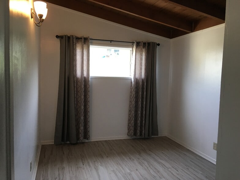 Building Photo - 1608 Montana St