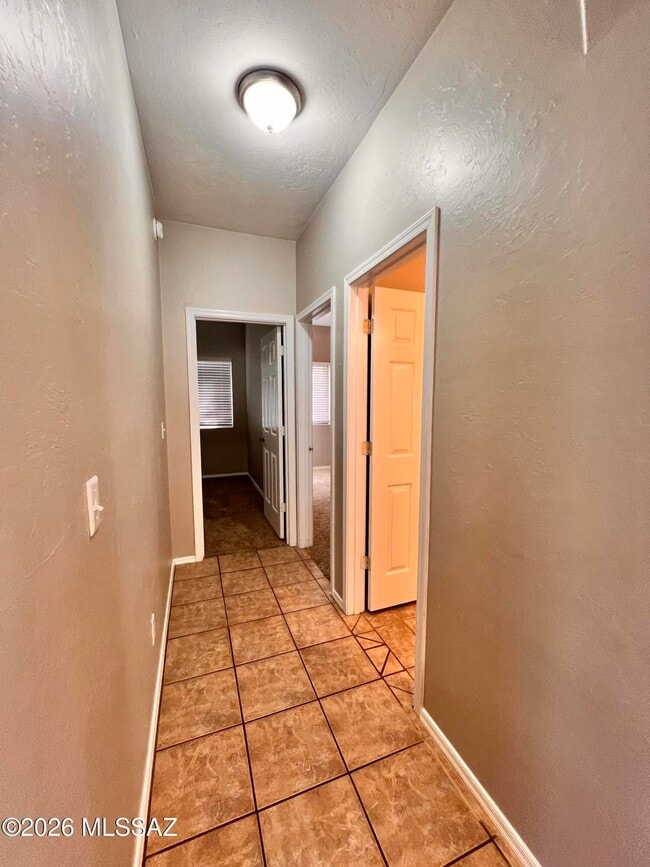 Building Photo - 12188 N Kylene Canyon Dr