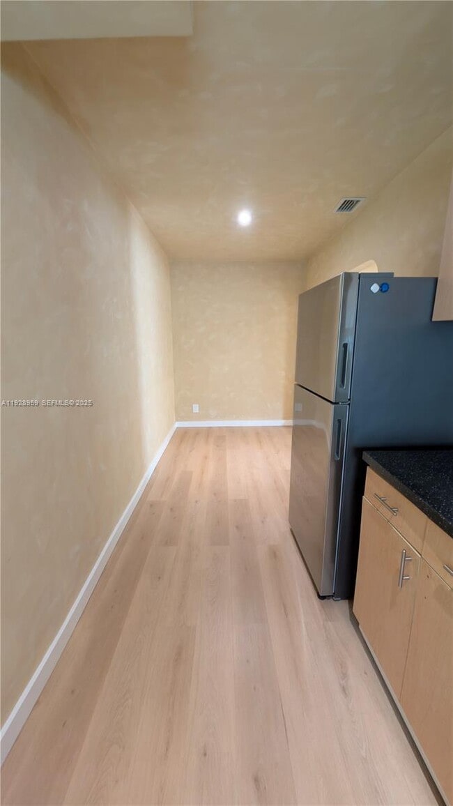 Building Photo - 1431 NW 26th St