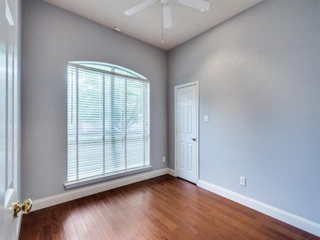 Building Photo - 4012 Lantana Ln