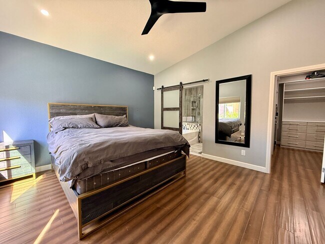Building Photo - Welcome to this stunning 5-bedroom, 3-bath home located in the desirable Estates of Wigwam Ranch ...