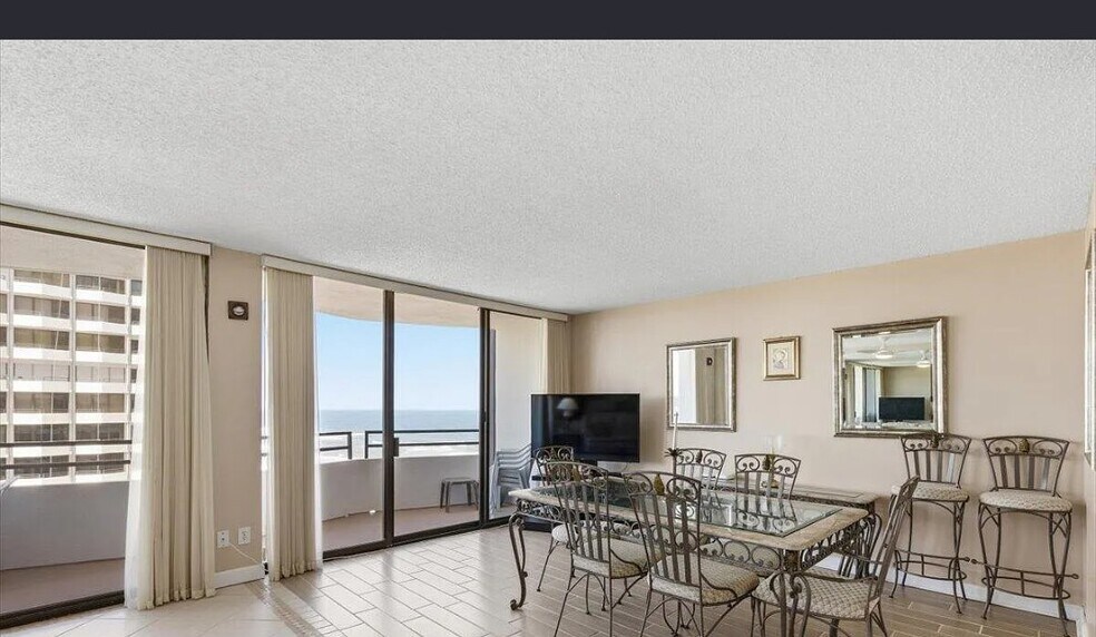 Building Photo - 2828 N Atlantic Ave