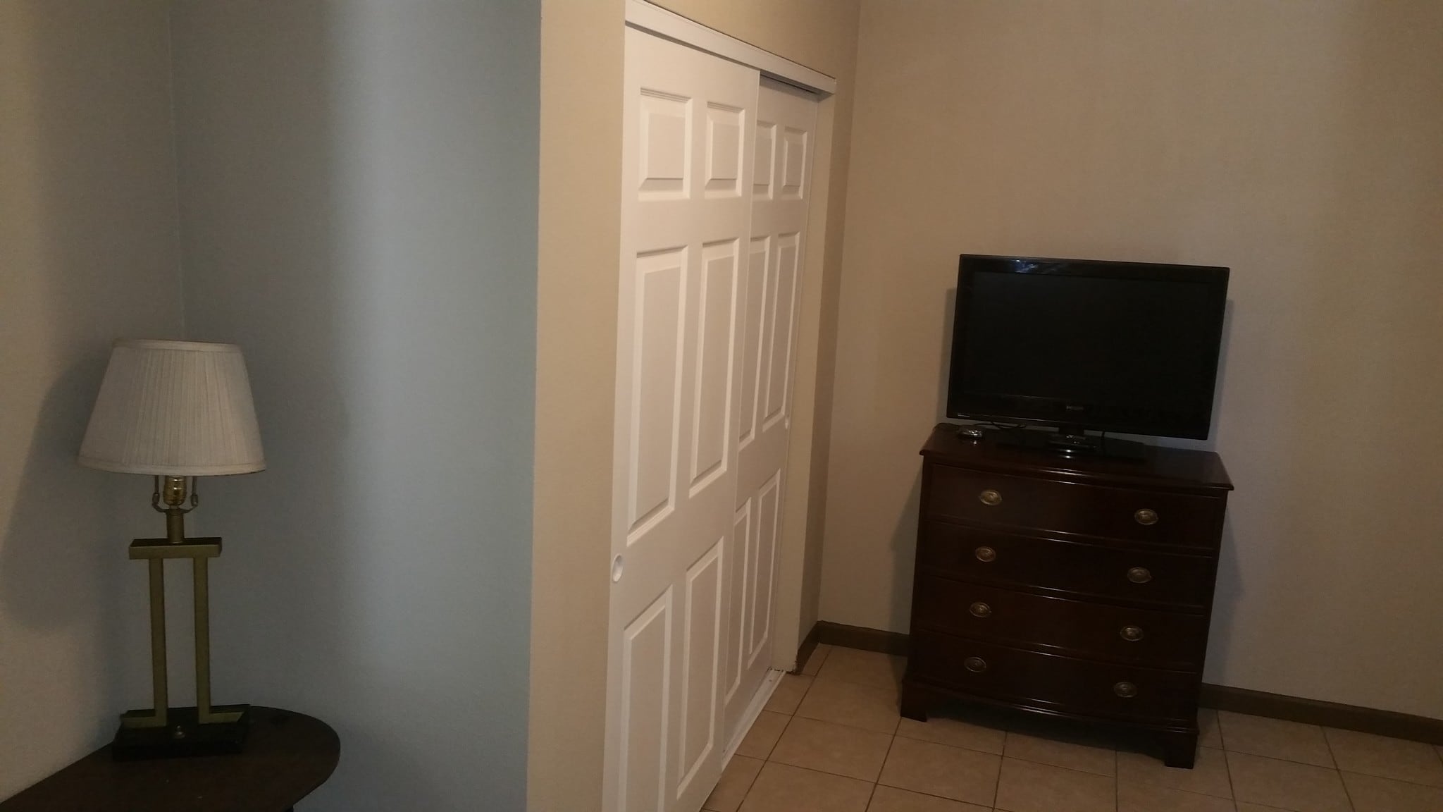Bedroom 2 - 12877 Glenoaks Blvd
