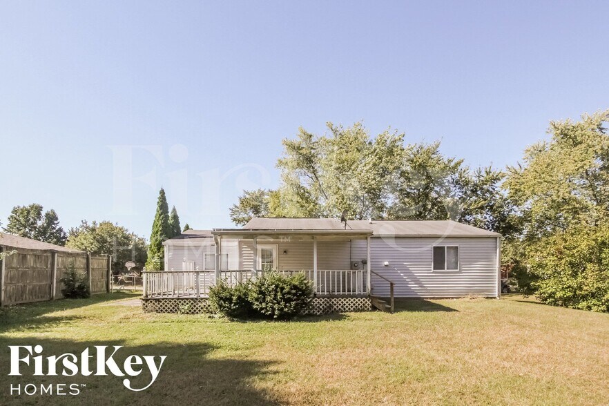 Building Photo - 8611 Gandy Ct