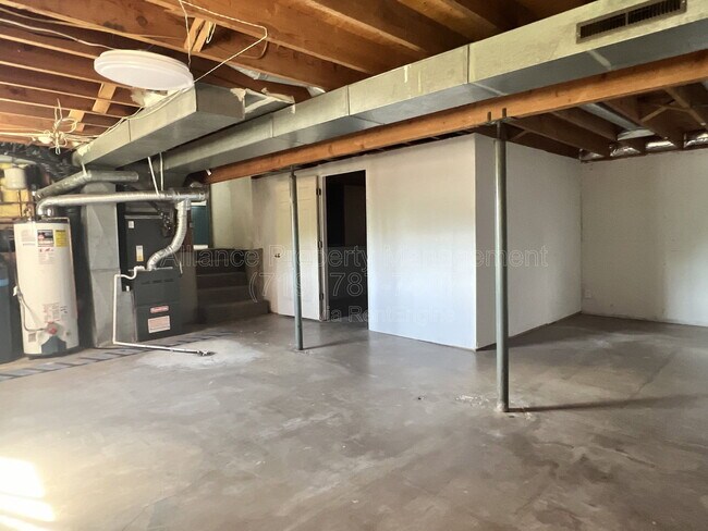 Building Photo - 514 Catalina Dr