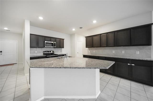 Building Photo - 708 Rustic Meadows Trl