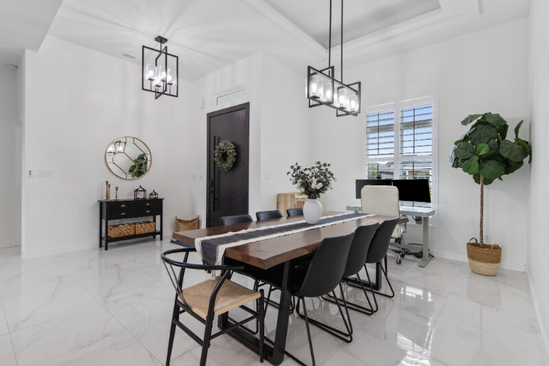 Building Photo - 112 Talon Dr