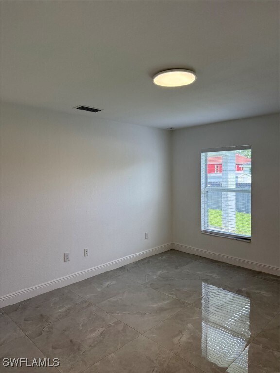 Building Photo - 3000 8th St W
