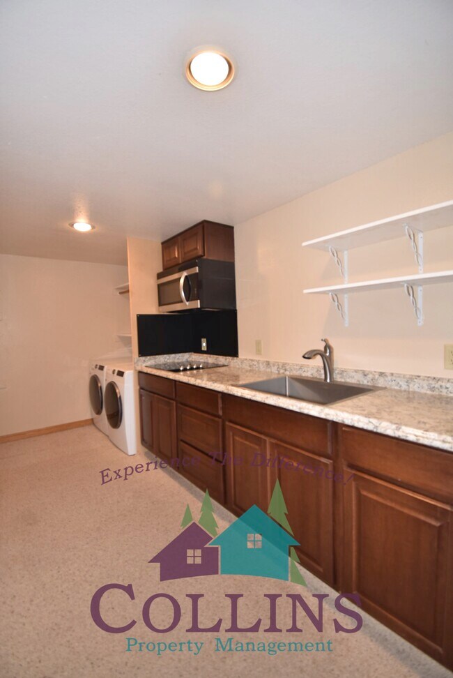 Building Photo - 18389 Jayhawk Dr