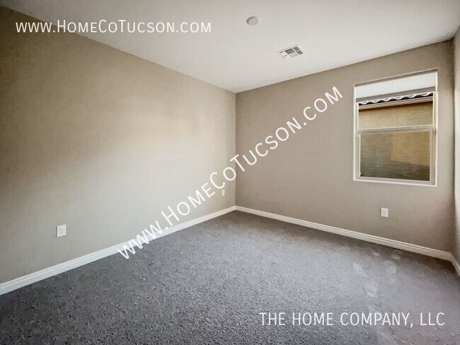 Building Photo - 9915 N Cardon Grande Trail