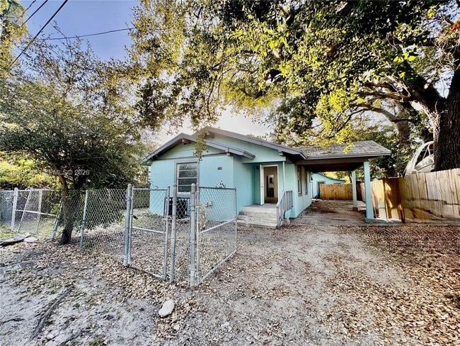 Building Photo - 7528 NE 3rd Ct