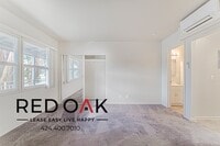 Building Photo - 380 S Sierra Madre Blvd