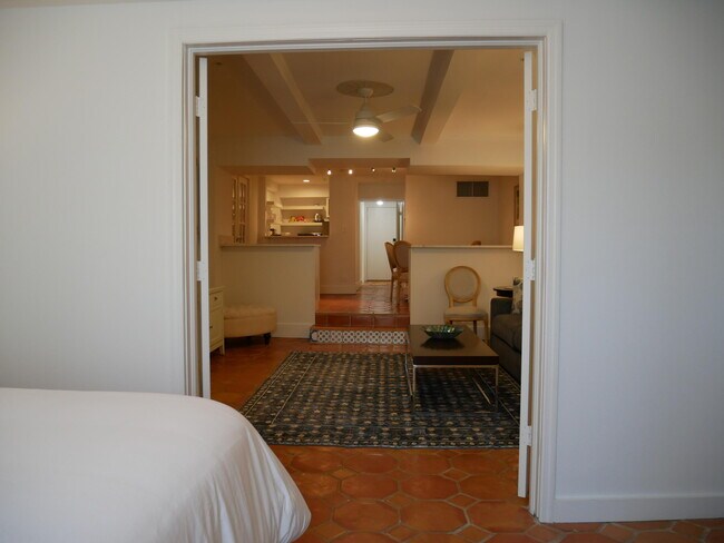 Building Photo - 235 Sunrise Ave