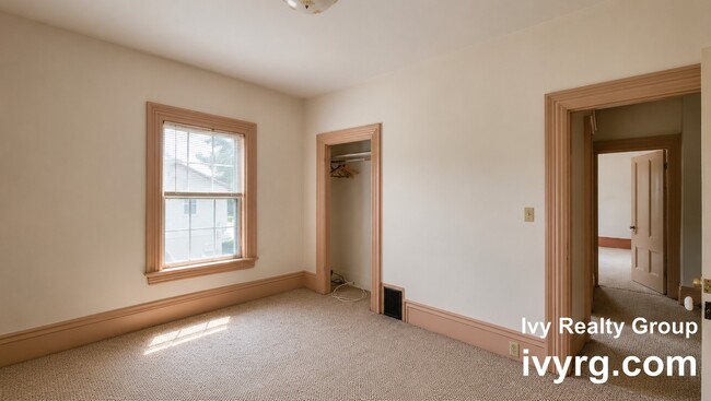 Building Photo - 45 Nashua St