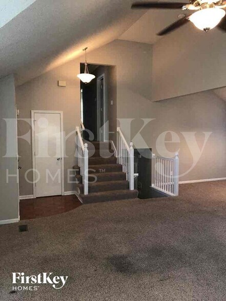 Building Photo - 8320 N Allenton Dr