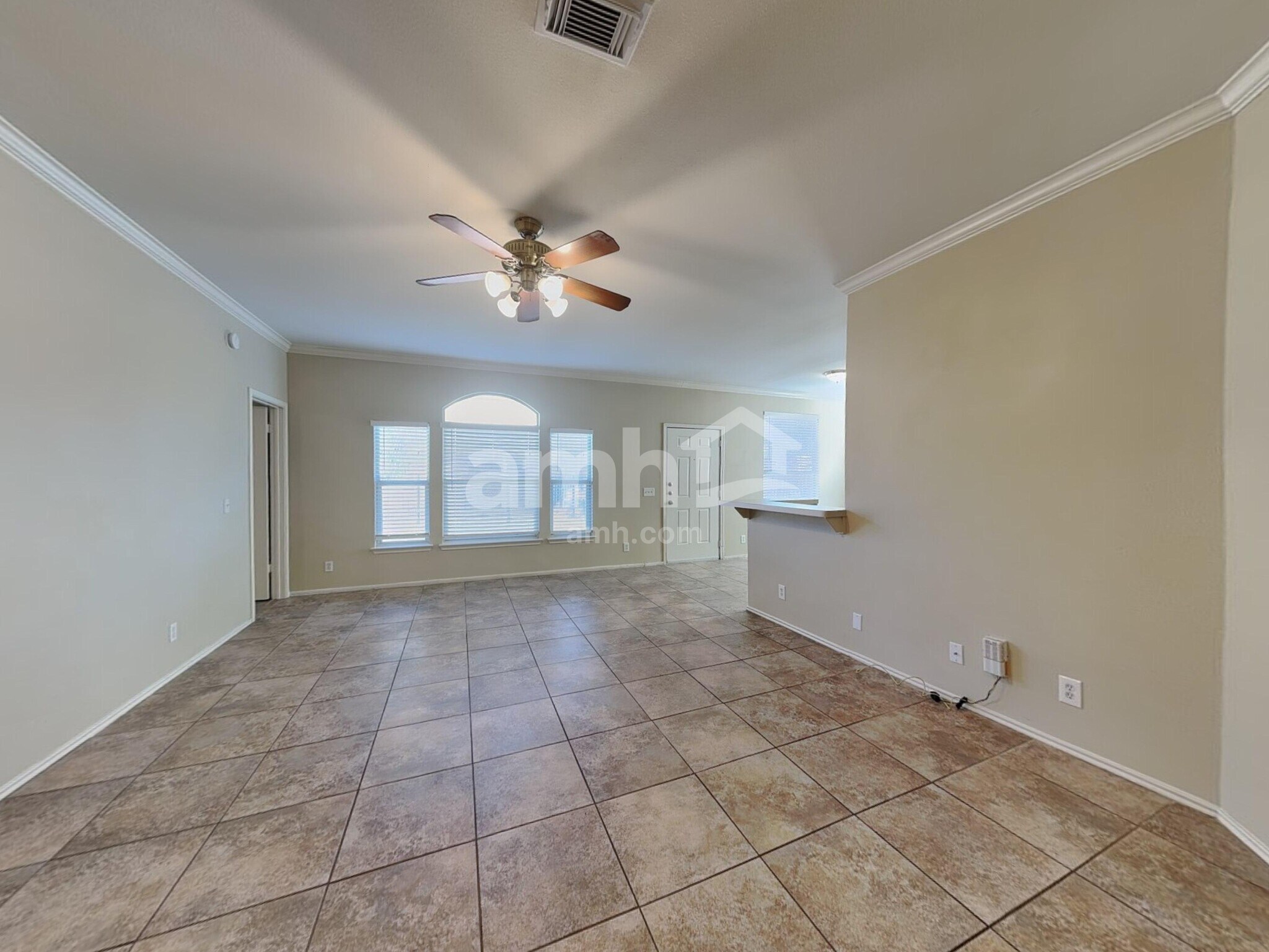 Building Photo - 2326 Loquat Ln