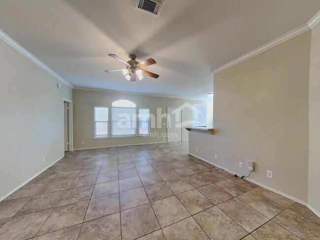 Building Photo - 2326 Loquat Ln