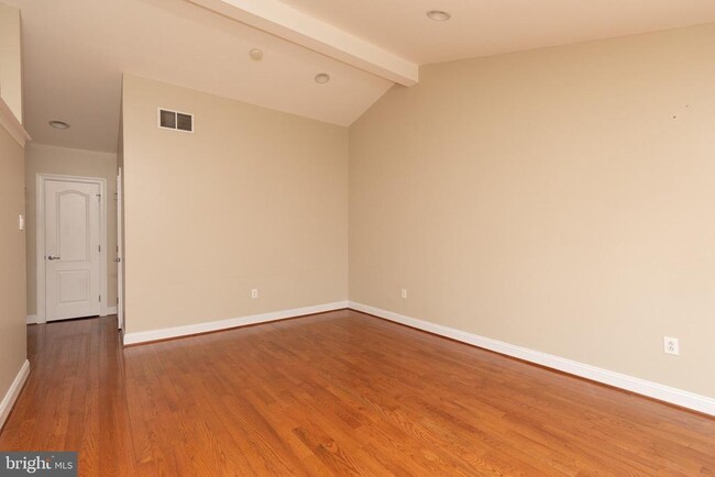 Building Photo - 1706 Rodman St