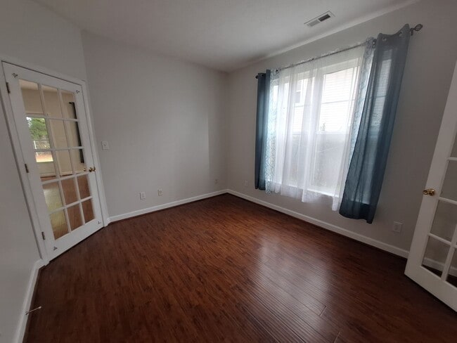 Building Photo - York County