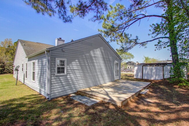 Building Photo - 156 Pecan Grove Ave