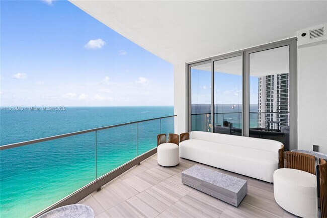 Building Photo - 17975 Collins Ave