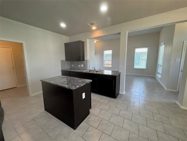 Building Photo - 133 Flatland Trl