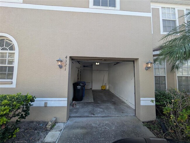 Building Photo - 4321 Deermont Cir