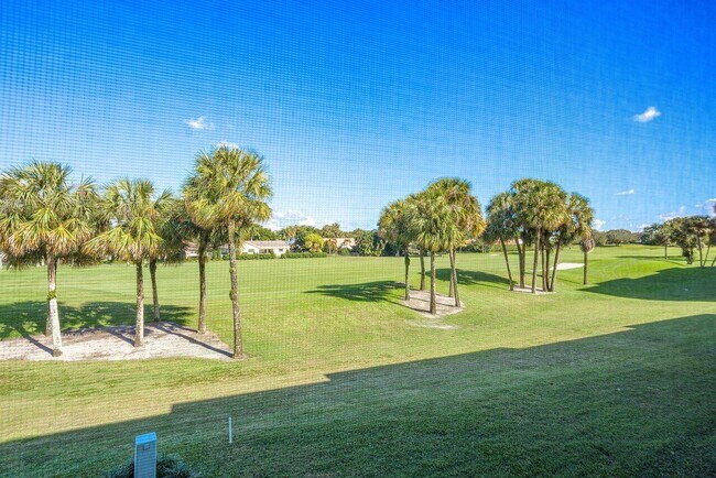 Building Photo - 2420 Deer Creek Country Club Blvd