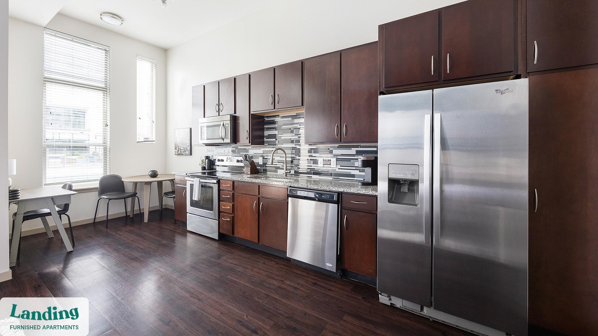 Building Photo - 1550 N Raleigh St