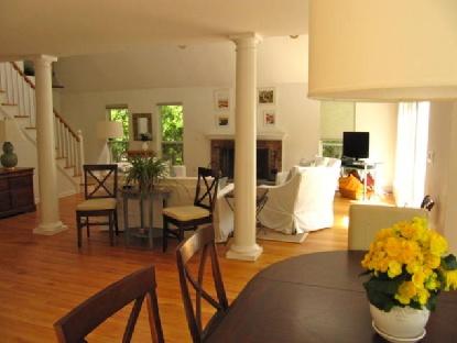 Building Photo - 11 Monument Ln