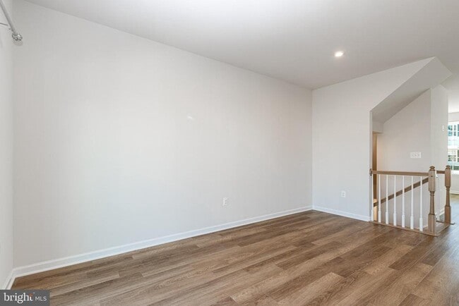 Building Photo - 8611 Upton Ln